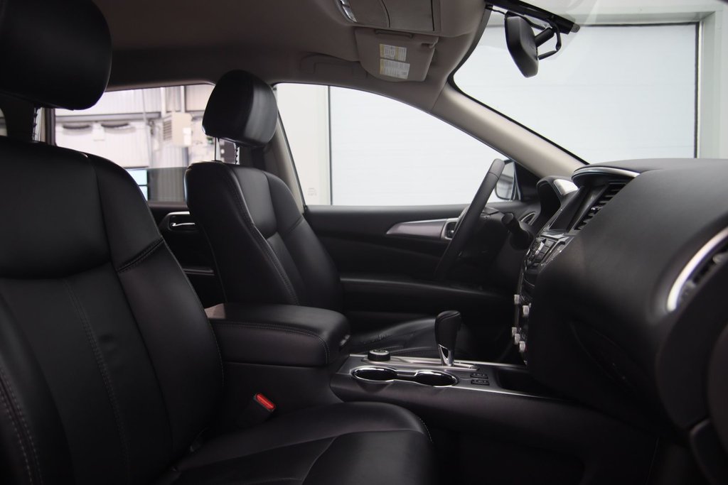 Nissan Pathfinder  2017 à Jonquière, Québec - 15 - w1024h768px
