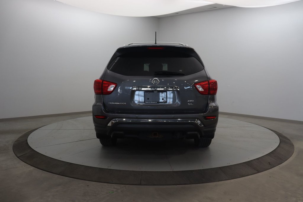 Nissan Pathfinder  2017 à Jonquière, Québec - 5 - w1024h768px