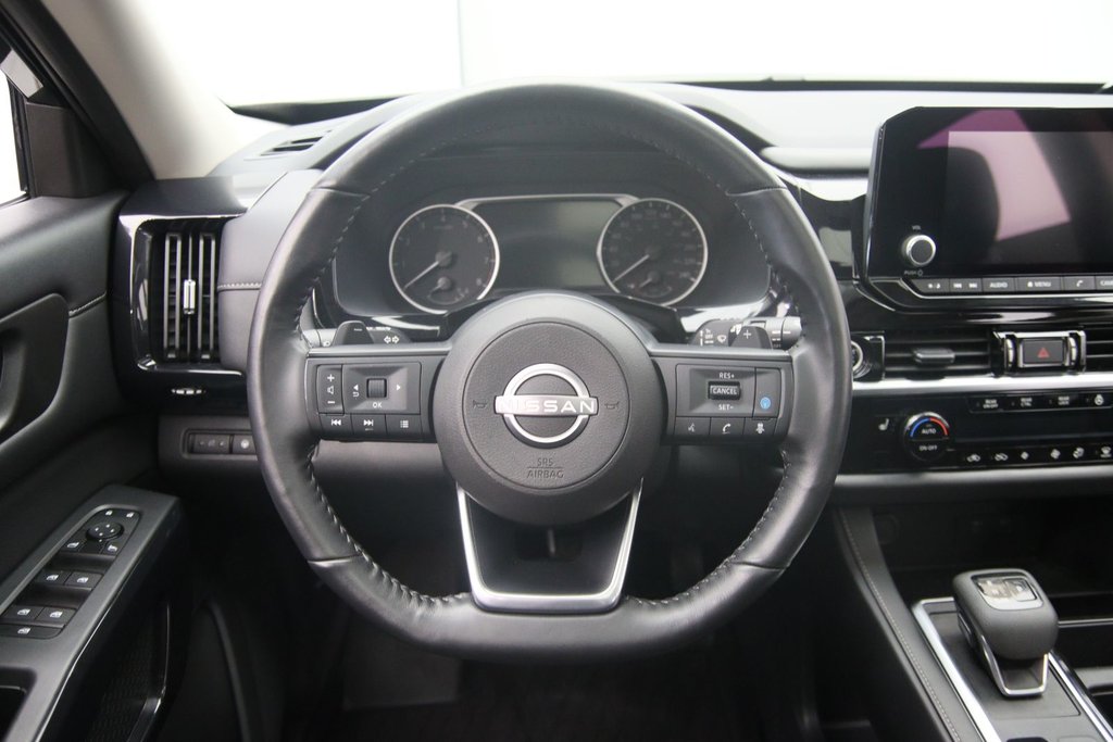 Nissan Pathfinder  2024 à Jonquière, Québec - 13 - w1024h768px