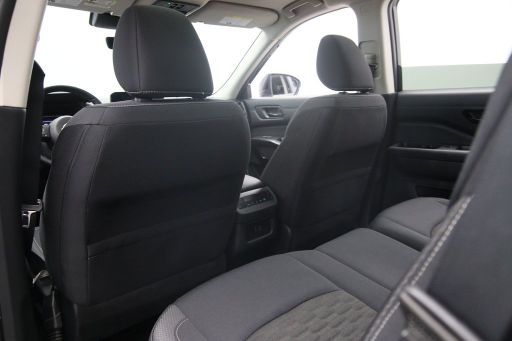 Nissan Pathfinder  2024 à Jonquière, Québec - 10 - w1024h768px