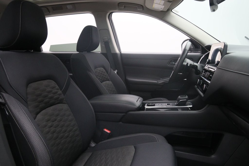 Nissan Pathfinder  2024 à Jonquière, Québec - 18 - w1024h768px