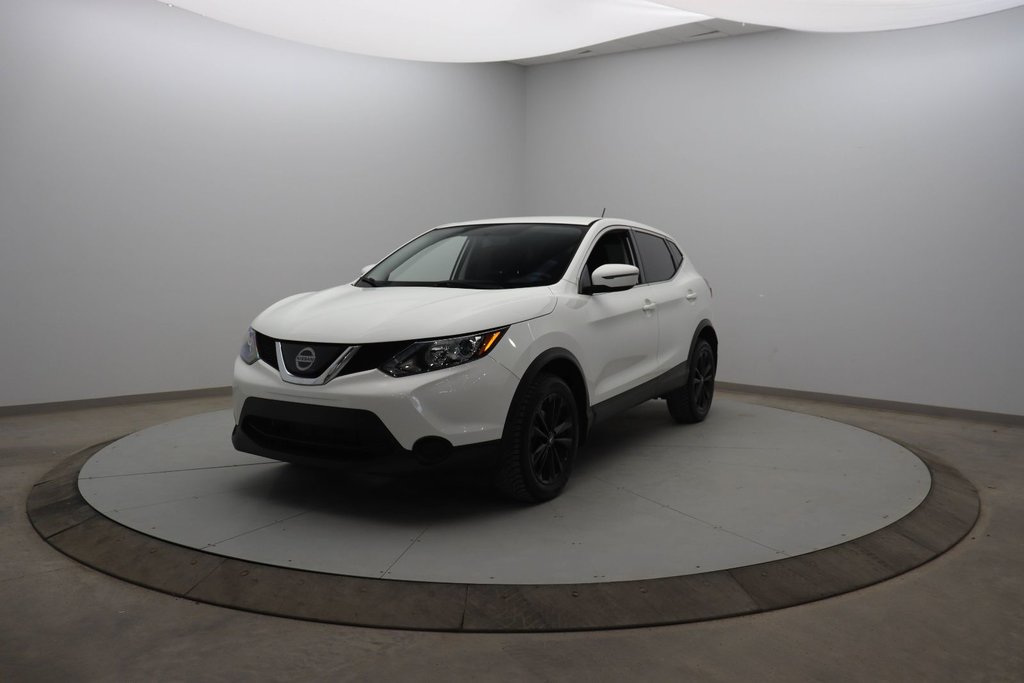 2019 Nissan Qashqai in Sept-Îles, Quebec - 1 - w1024h768px