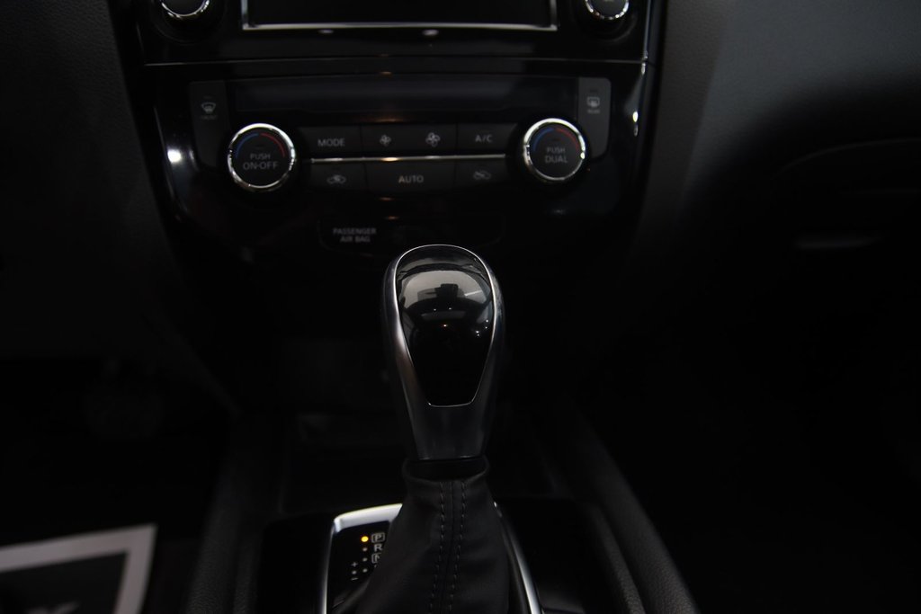 2020 Nissan Qashqai in Sept-Îles, Quebec - 14 - w1024h768px