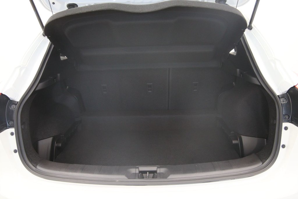 2023 Nissan Qashqai S in Chicoutimi, Quebec - 17 - w1024h768px