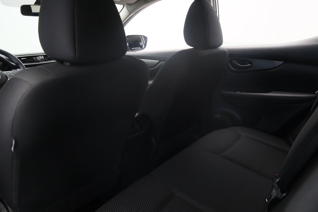 2023 Nissan Qashqai S in Chicoutimi, Quebec - 9 - w1024h768px