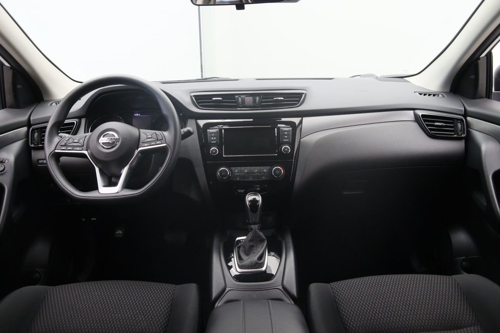 2023 Nissan Qashqai S in Chicoutimi, Quebec - 10 - w1024h768px