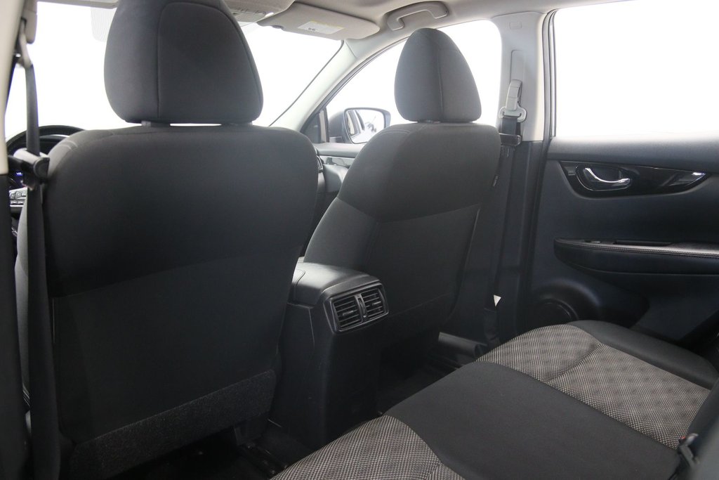 Nissan Qashqai  2023 à Sept-Îles, Québec - 10 - w1024h768px