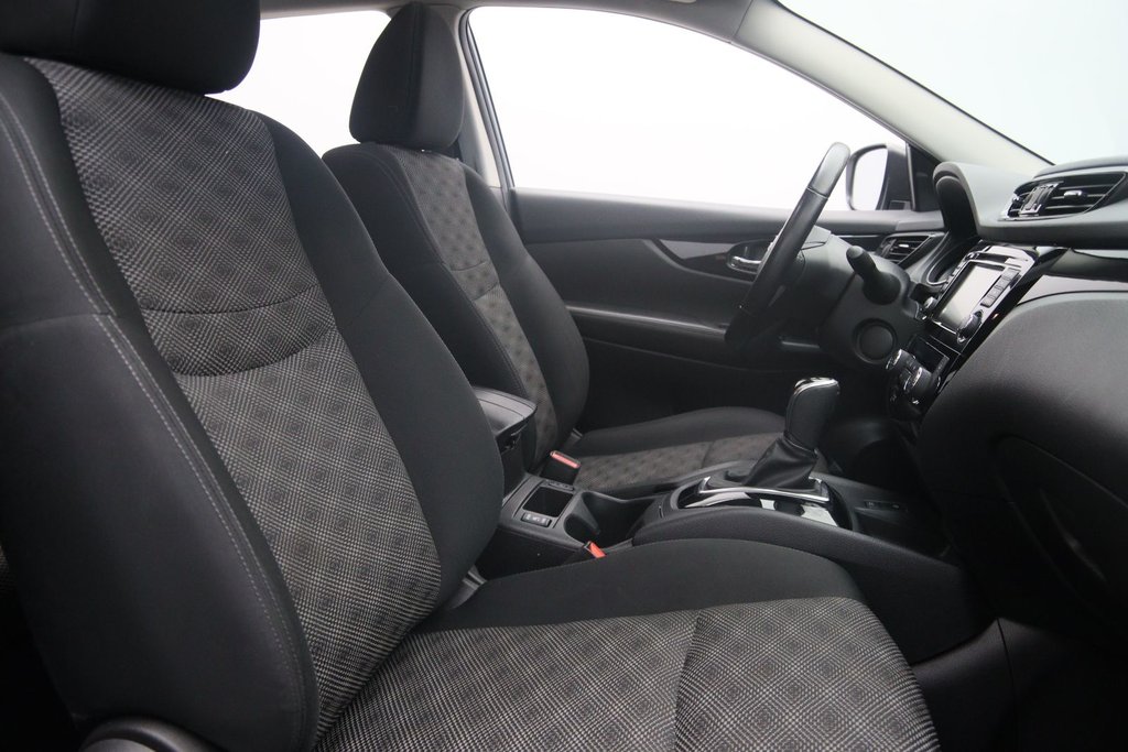Nissan Qashqai  2023 à Sept-Îles, Québec - 17 - w1024h768px