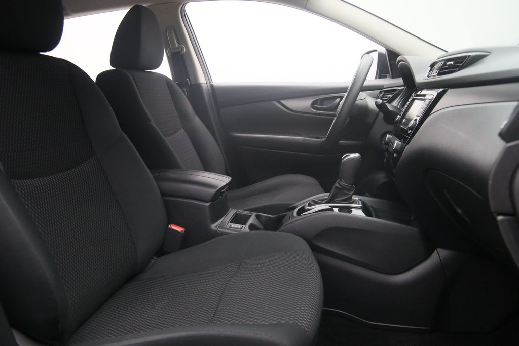 2023 Nissan Qashqai in Baie-Comeau, Quebec - 15 - w1024h768px