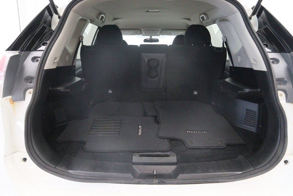 2016 Nissan Rogue in Chicoutimi, Quebec - 16 - w1024h768px
