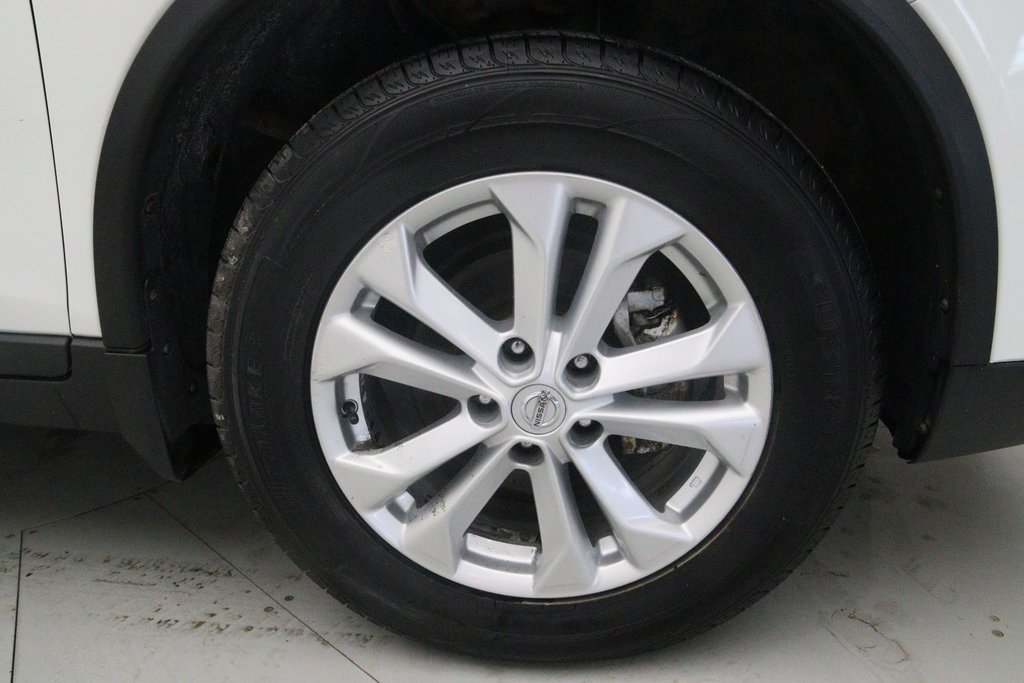 2016 Nissan Rogue in Chicoutimi, Quebec - 18 - w1024h768px