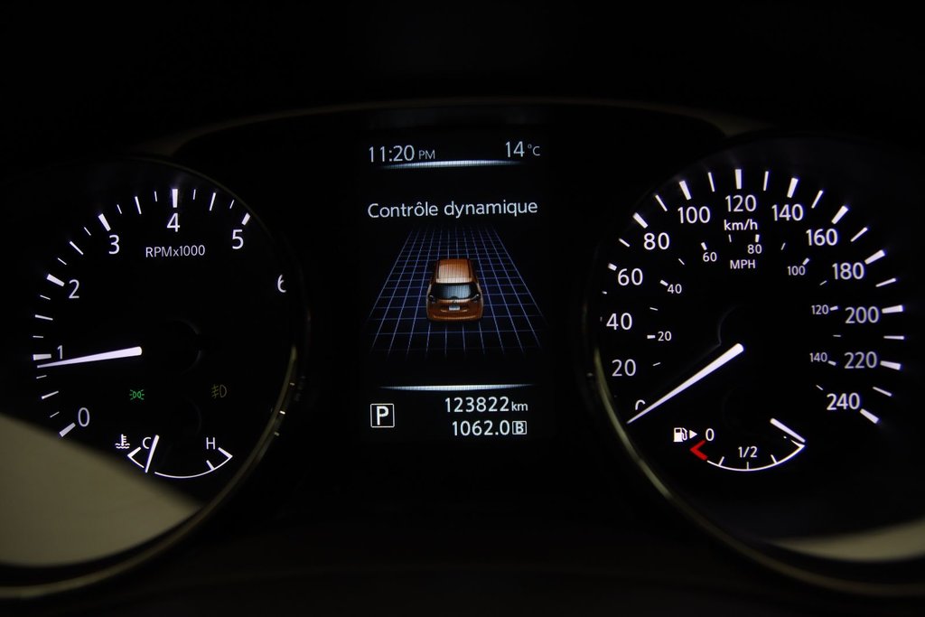 2016 Nissan Rogue in Baie-Comeau, Quebec - 12 - w1024h768px