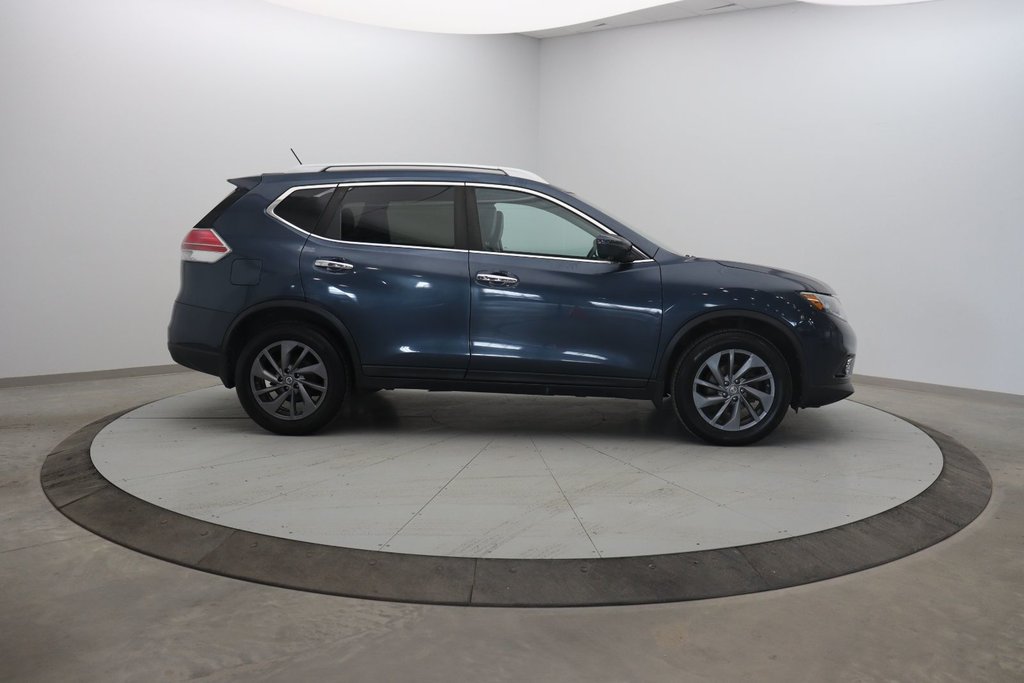 2016 Nissan Rogue in Jonquière, Quebec - 3 - w1024h768px