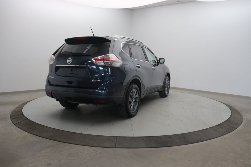 2016 Nissan Rogue in Jonquière, Quebec - 4 - w1024h768px