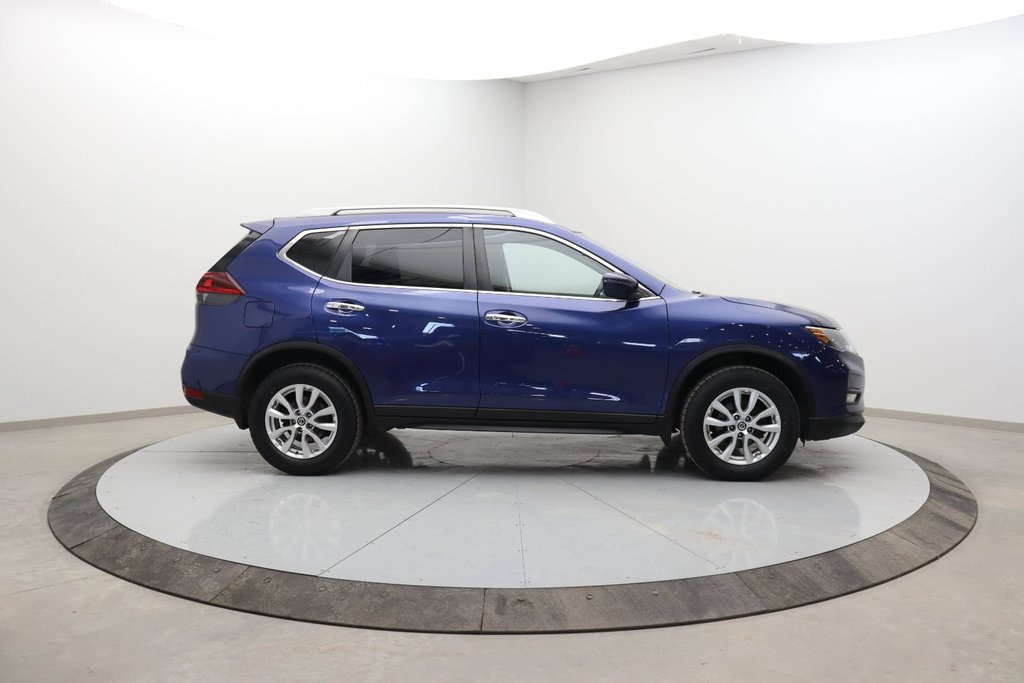 2018 Nissan Rogue in Sept-Îles, Quebec - 3 - w1024h768px
