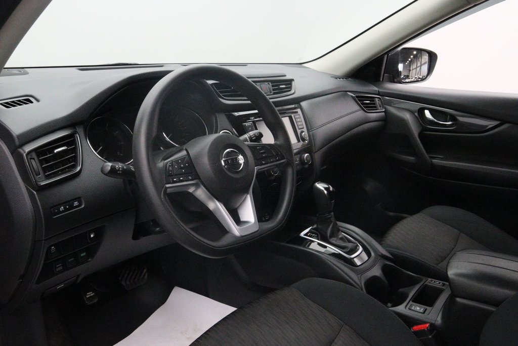 2018 Nissan Rogue in Sept-Îles, Quebec - 6 - w1024h768px