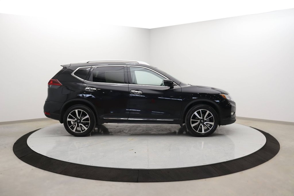 2019 Nissan Rogue in Sept-Îles, Quebec - 3 - w1024h768px