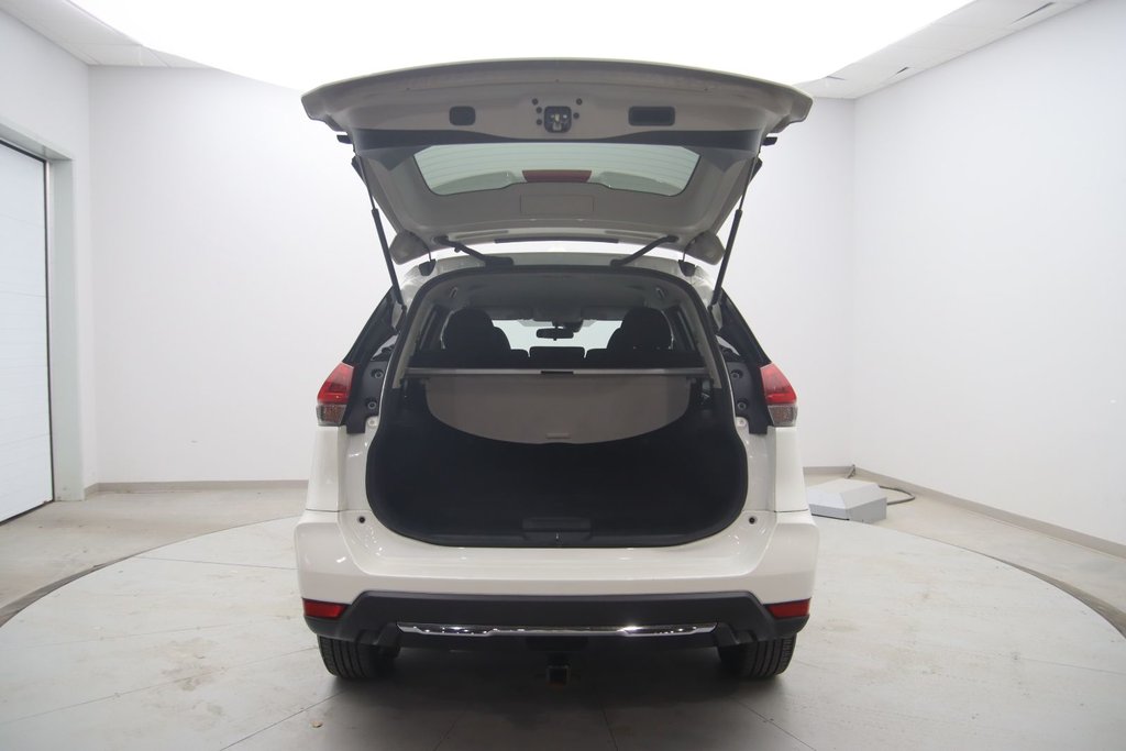 2019 Nissan Rogue in Jonquière, Quebec - 17 - w1024h768px