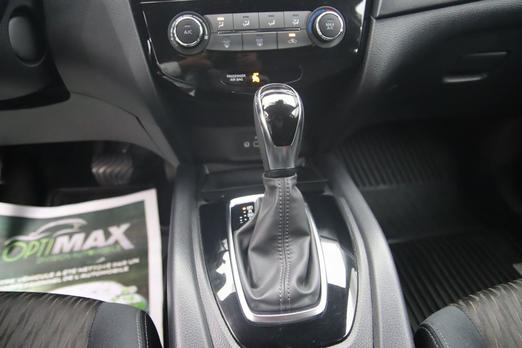 2019 Nissan Rogue in Jonquière, Quebec - 13 - w1024h768px