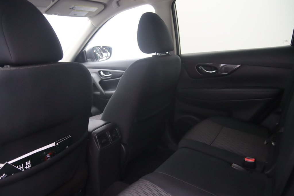 2019 Nissan Rogue in Jonquière, Quebec - 8 - w1024h768px