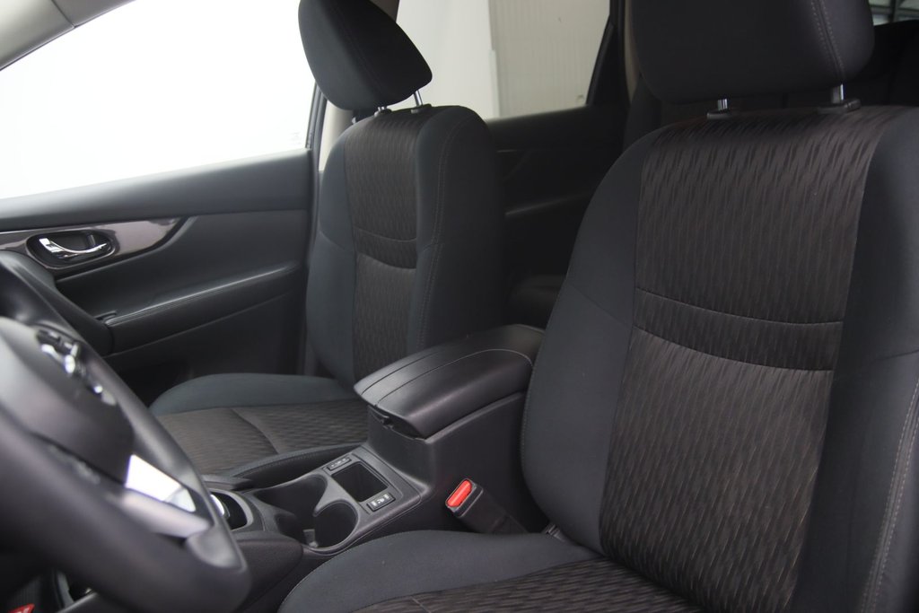 Nissan Rogue  2019 à Jonquière, Québec - 7 - w1024h768px