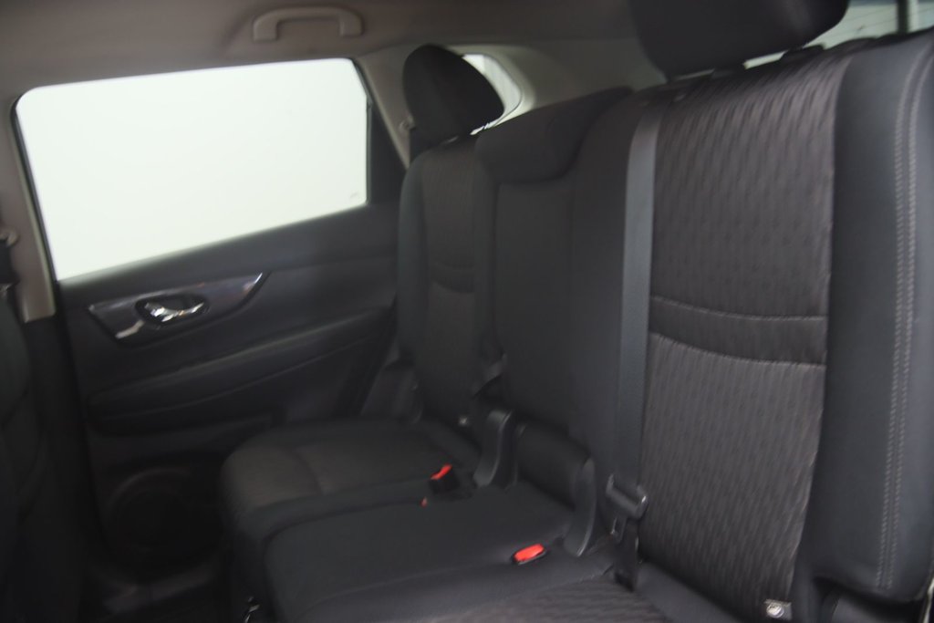 Nissan Rogue  2019 à Jonquière, Québec - 9 - w1024h768px