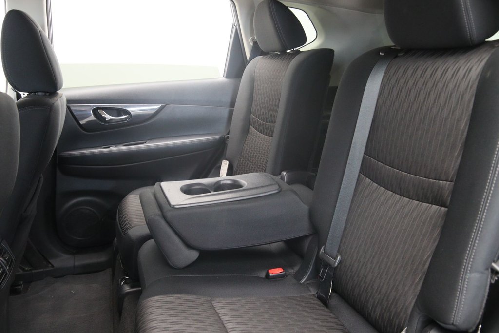 2019 Nissan Rogue in Baie-Comeau, Quebec - 8 - w1024h768px