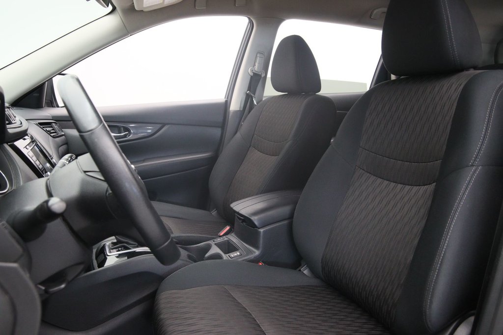 2019 Nissan Rogue in Baie-Comeau, Quebec - 6 - w1024h768px