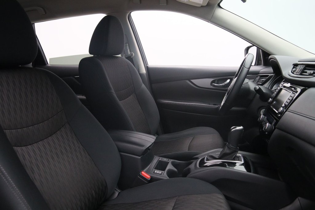 2019 Nissan Rogue in Baie-Comeau, Quebec - 15 - w1024h768px