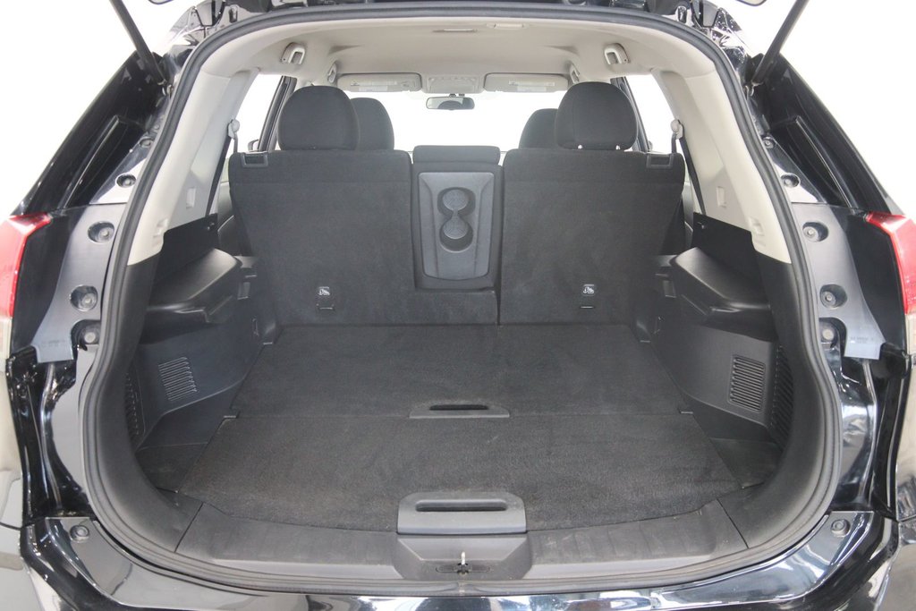 2019 Nissan Rogue in Baie-Comeau, Quebec - 17 - w1024h768px