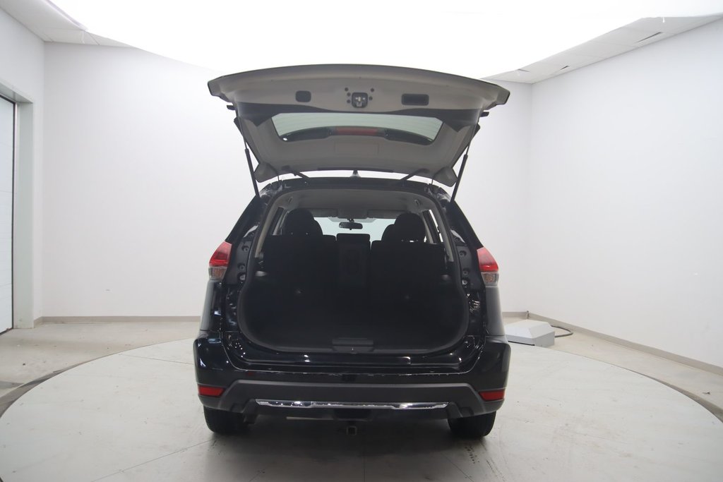 2020 Nissan Rogue in Baie-Comeau, Quebec - 17 - w1024h768px