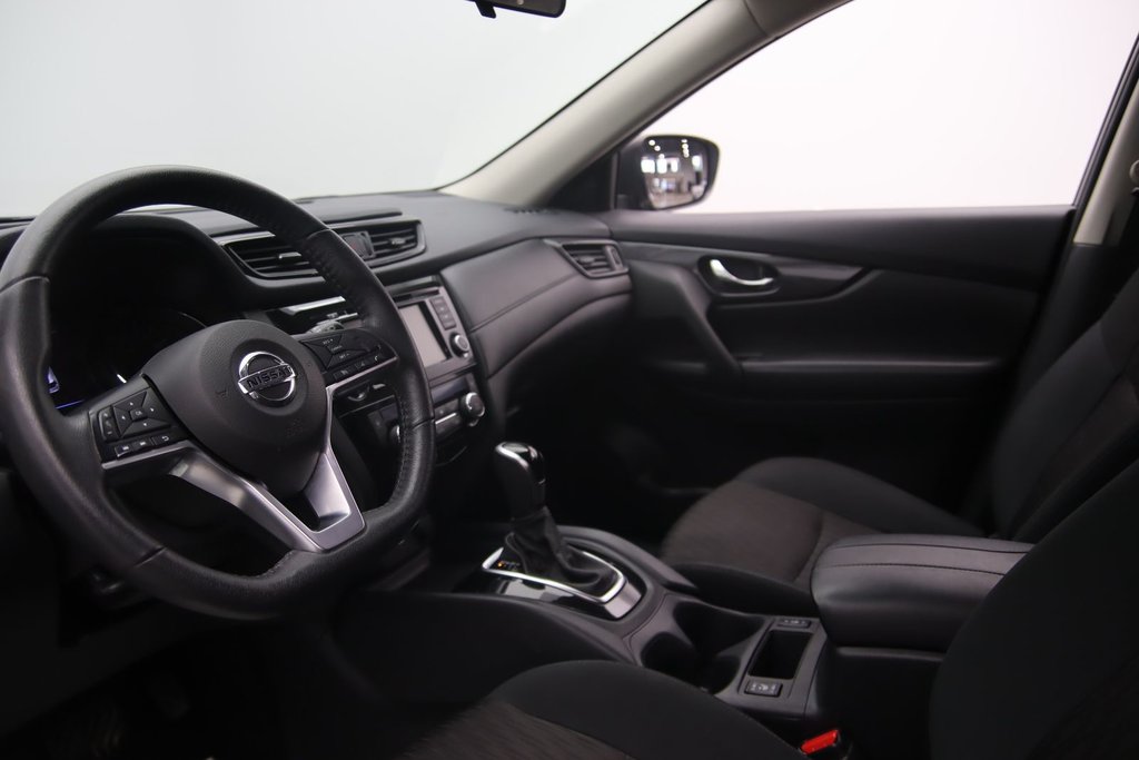 2020 Nissan Rogue in Baie-Comeau, Quebec - 6 - w1024h768px