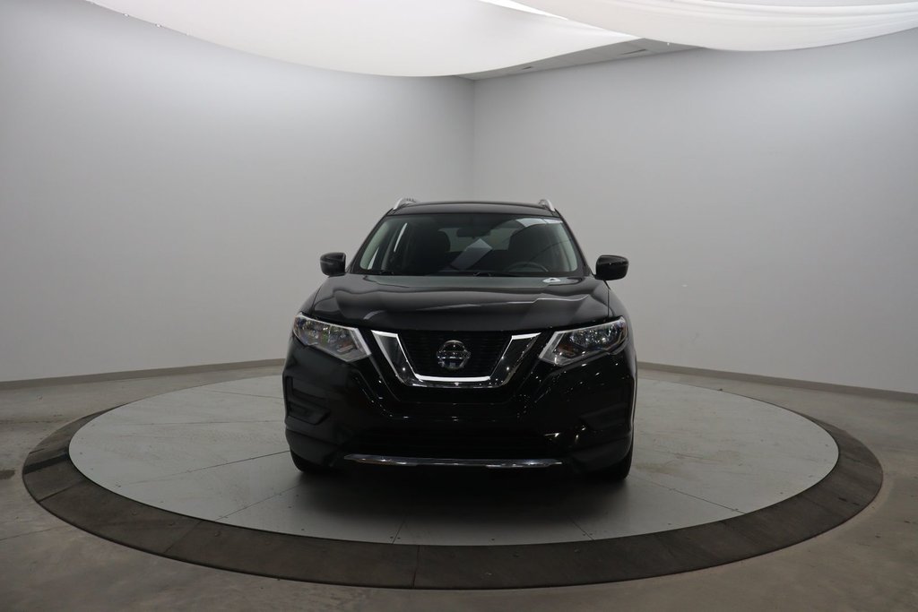 2020 Nissan Rogue in Baie-Comeau, Quebec - 2 - w1024h768px