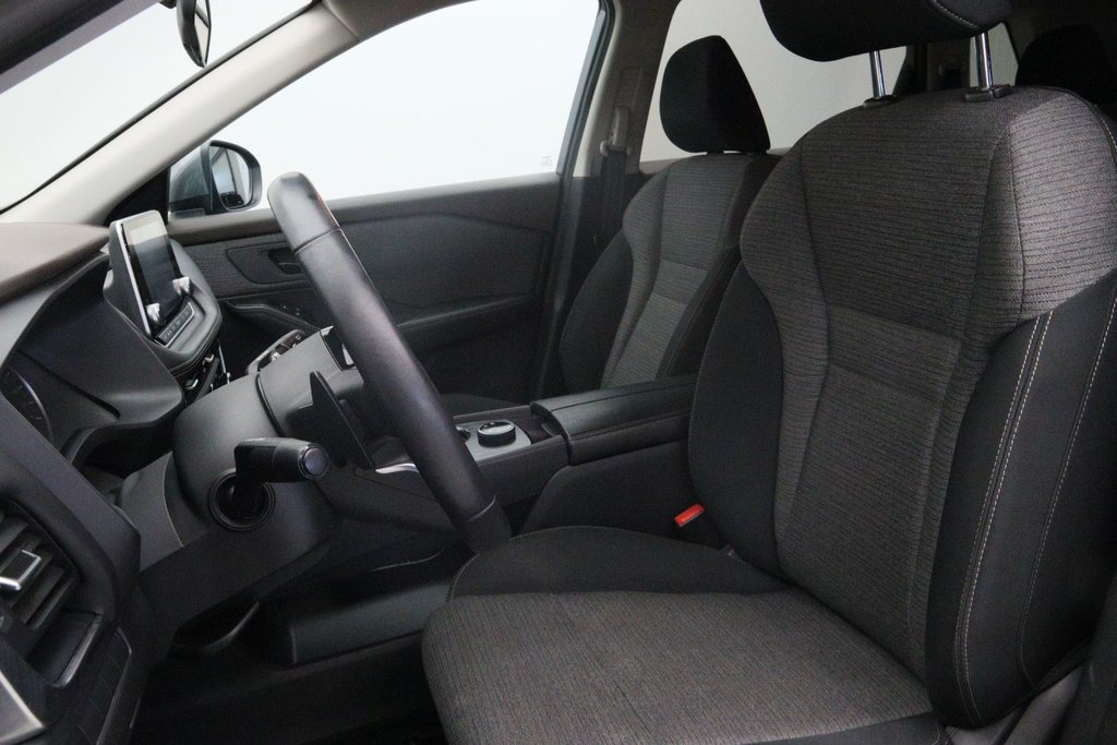 2021 Nissan Rogue in Baie-Comeau, Quebec - 7 - w1024h768px