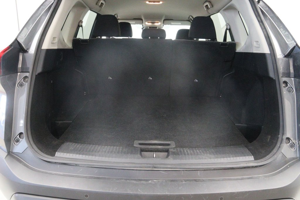 2021 Nissan Rogue in Baie-Comeau, Quebec - 16 - w1024h768px