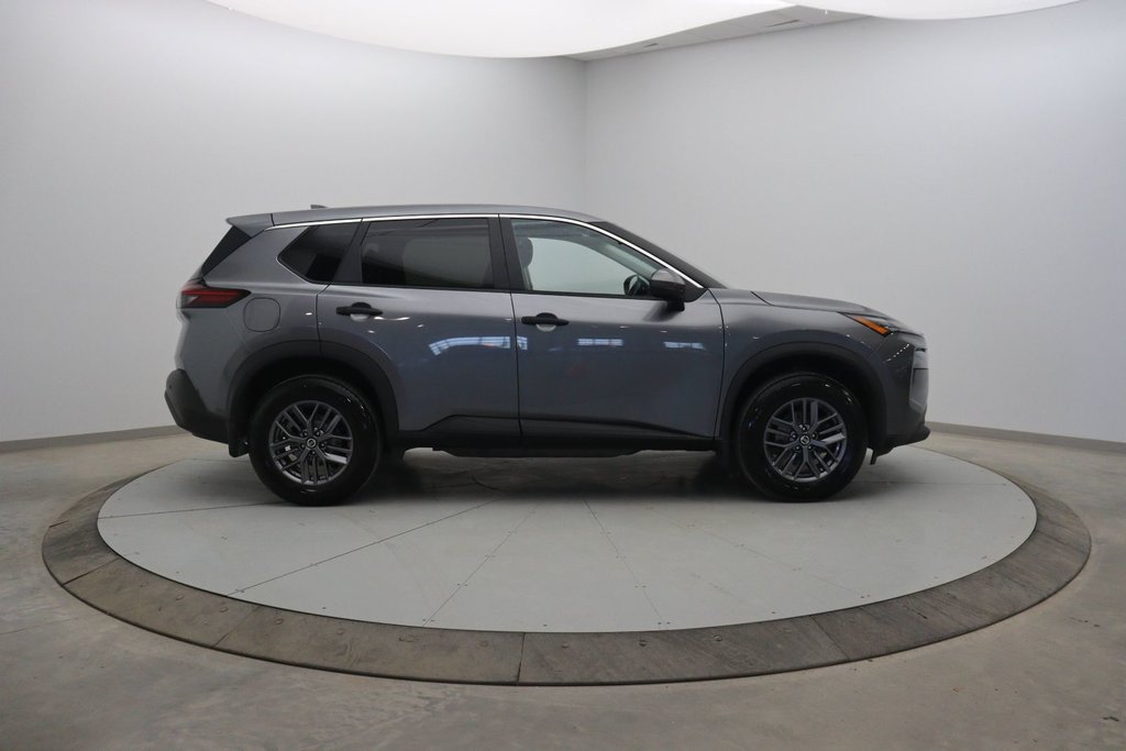 2021 Nissan Rogue in Baie-Comeau, Quebec - 3 - w1024h768px