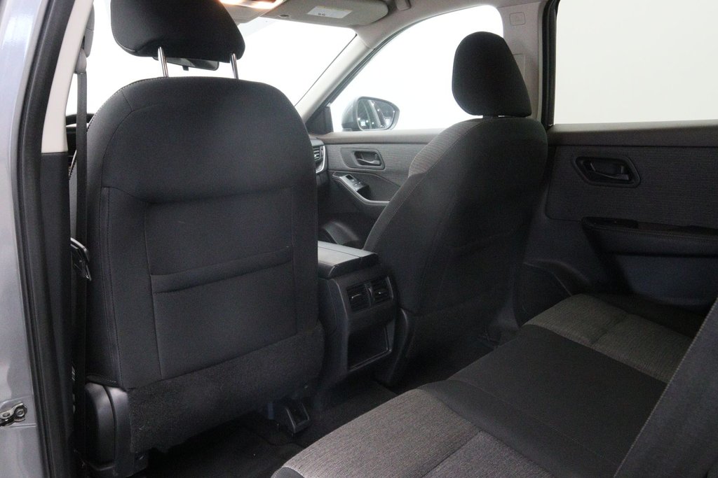2021 Nissan Rogue in Baie-Comeau, Quebec - 8 - w1024h768px