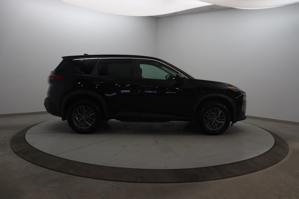 Nissan Rogue S 2021 à Jonquière, Québec - 3 - w1024h768px