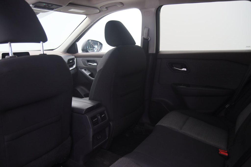 2021 Nissan Rogue in Baie-Comeau, Quebec - 8 - w1024h768px