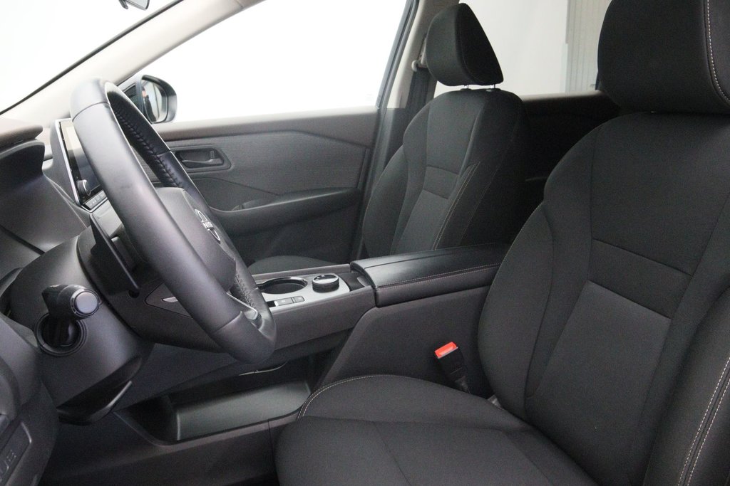 Nissan Rogue  2023 à Jonquière, Québec - 7 - w1024h768px