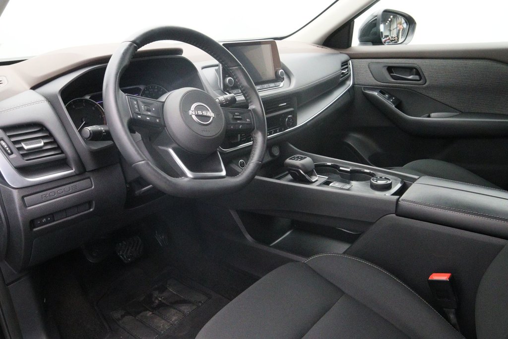 Nissan Rogue  2023 à Jonquière, Québec - 6 - w1024h768px