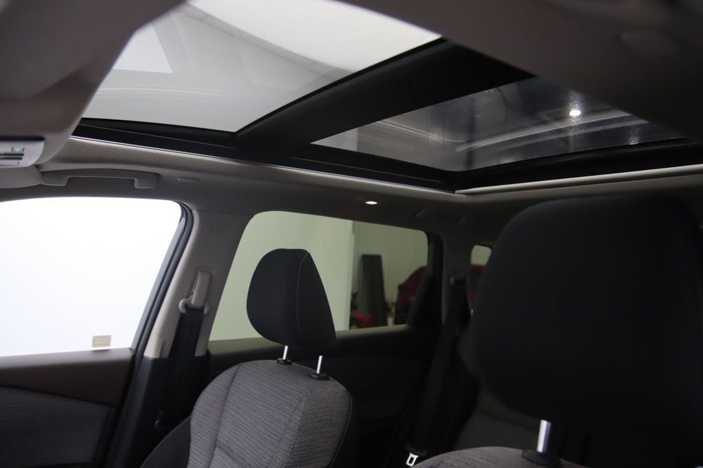 2023 Nissan Rogue SV in Jonquière, Quebec - 8 - w1024h768px