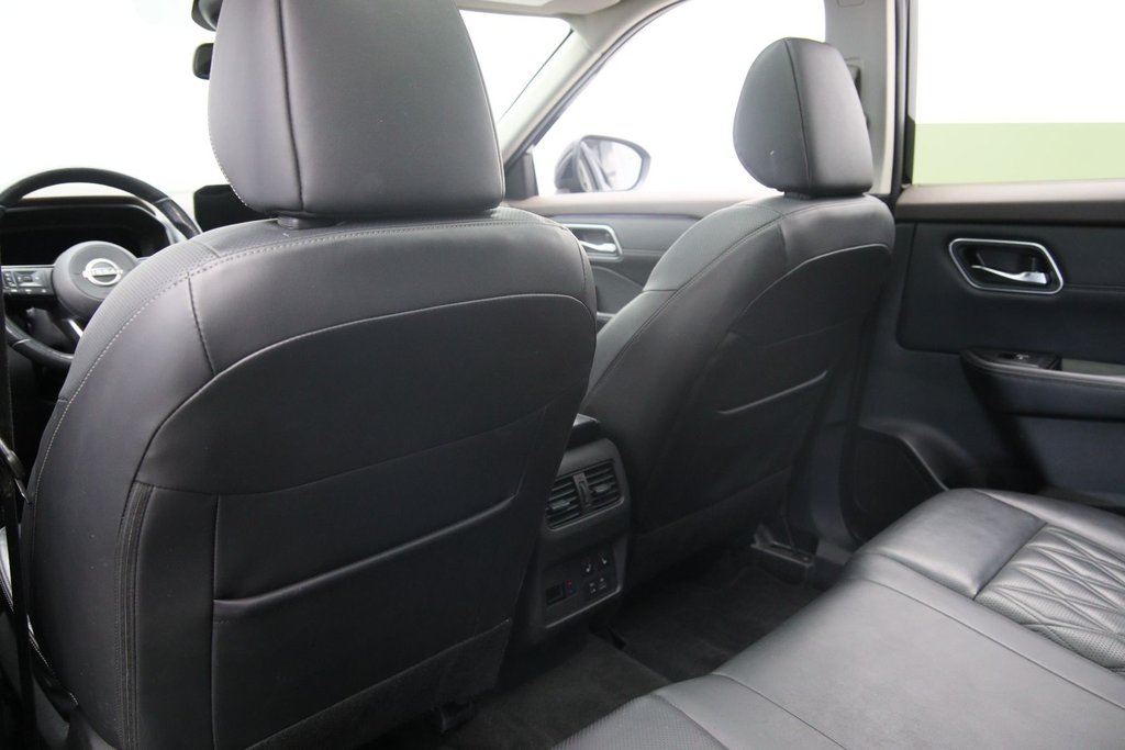 2023 Nissan Rogue in Baie-Comeau, Quebec - 9 - w1024h768px