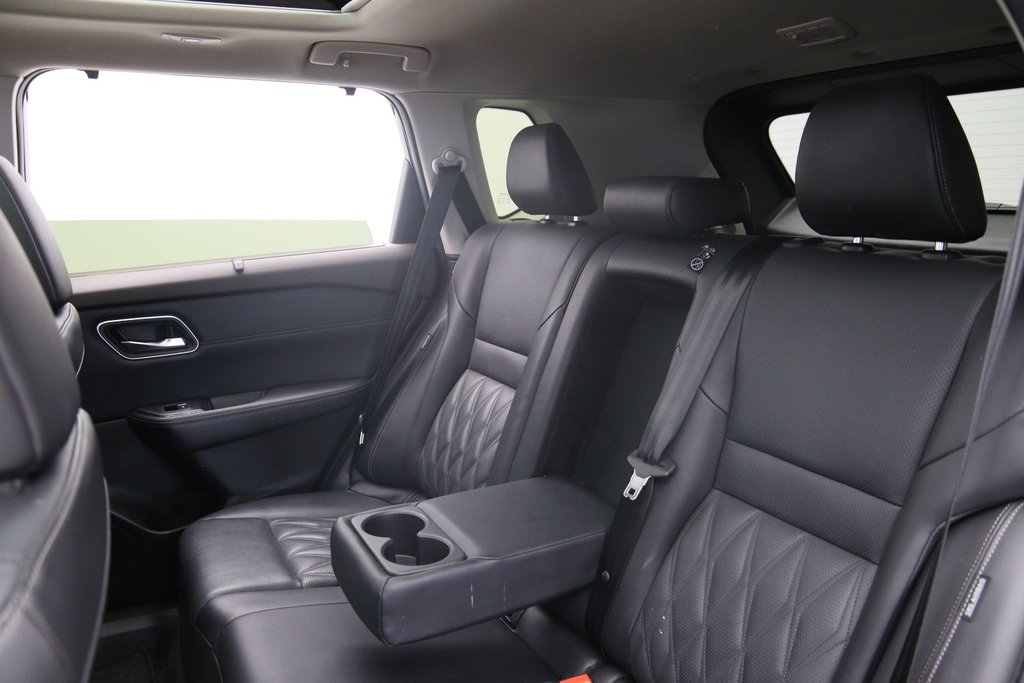 2023 Nissan Rogue in Baie-Comeau, Quebec - 8 - w1024h768px