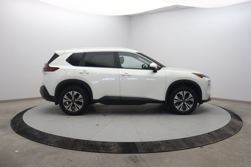 2023 Nissan Rogue in Baie-Comeau, Quebec - 3 - w1024h768px