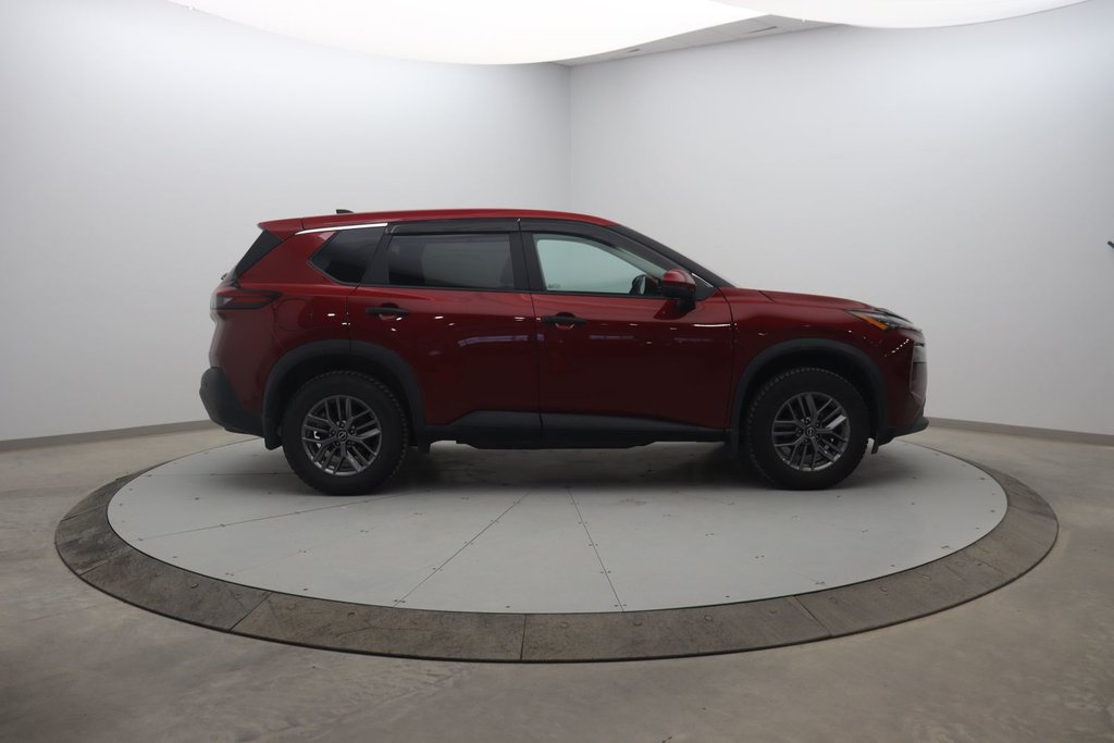 2023 Nissan Rogue in Sept-Îles, Quebec - 3 - w1024h768px