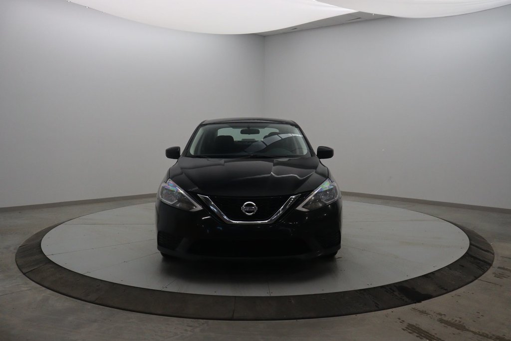 2017 Nissan Sentra in Sept-Îles, Quebec - 2 - w1024h768px