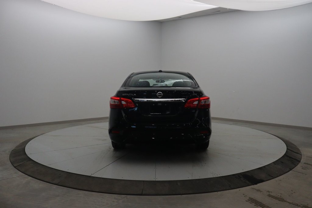 2017 Nissan Sentra in Sept-Îles, Quebec - 5 - w1024h768px