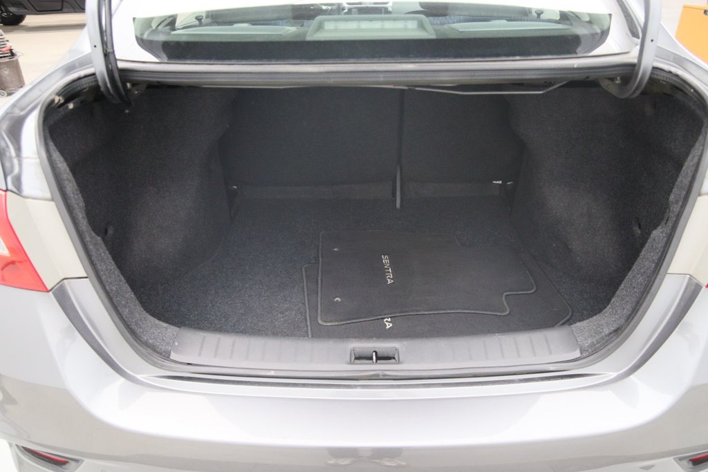 2019 Nissan Sentra in Chicoutimi, Quebec - 16 - w1024h768px