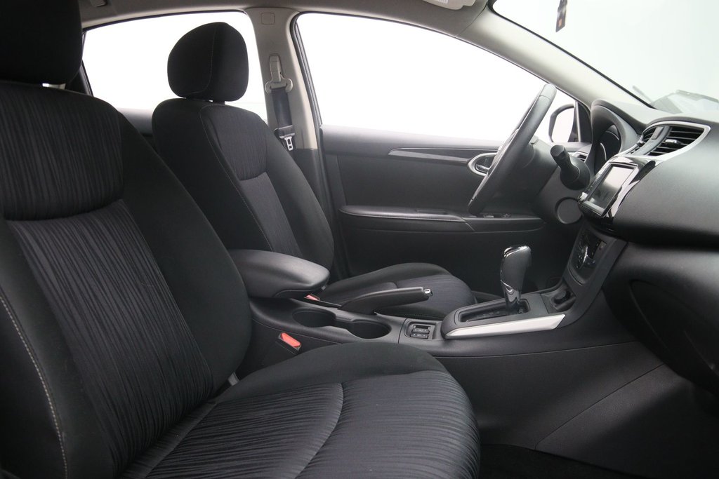 2019 Nissan Sentra in Chicoutimi, Quebec - 14 - w1024h768px
